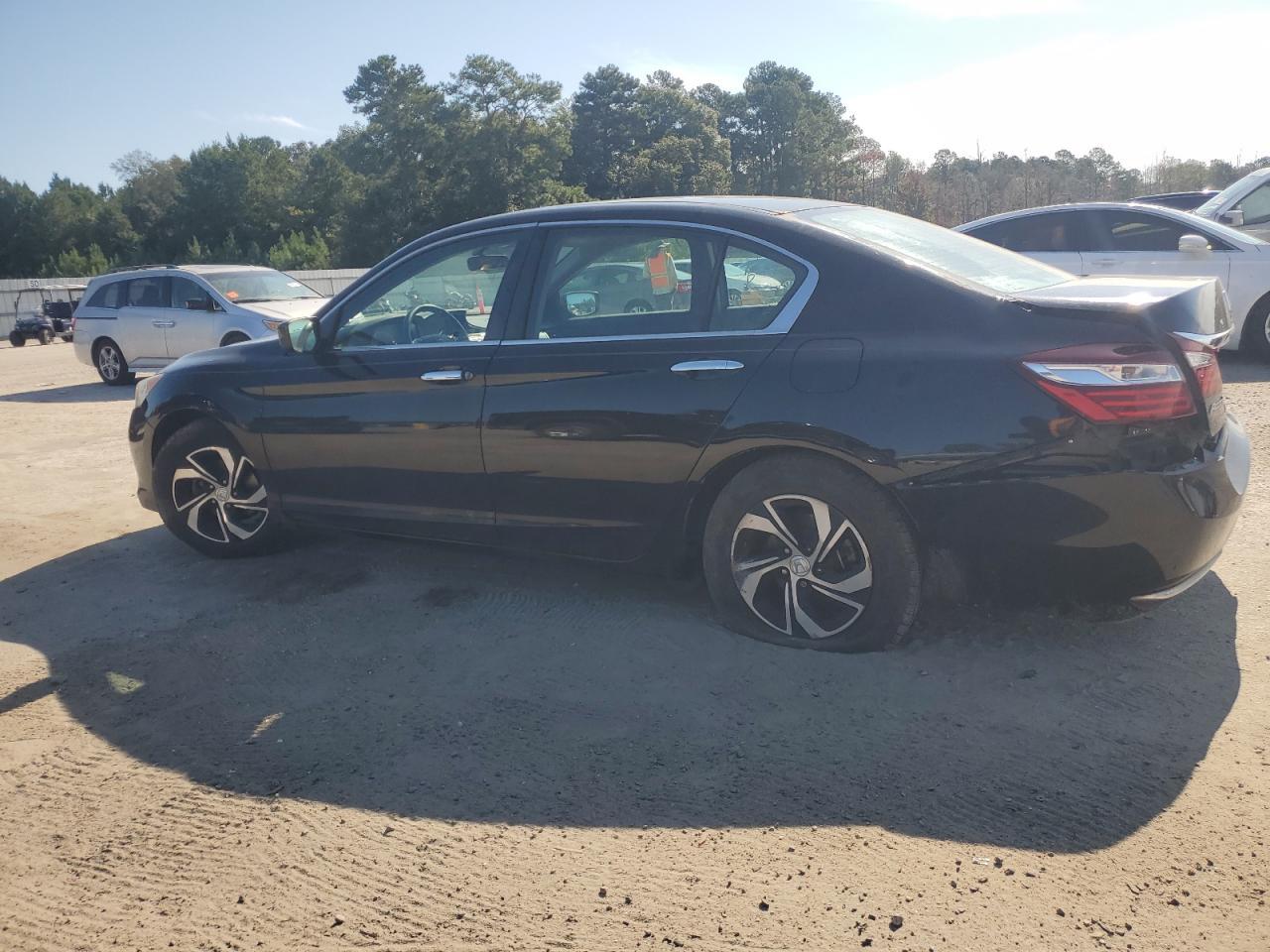 2017 Honda Accord Lx - Фото 2