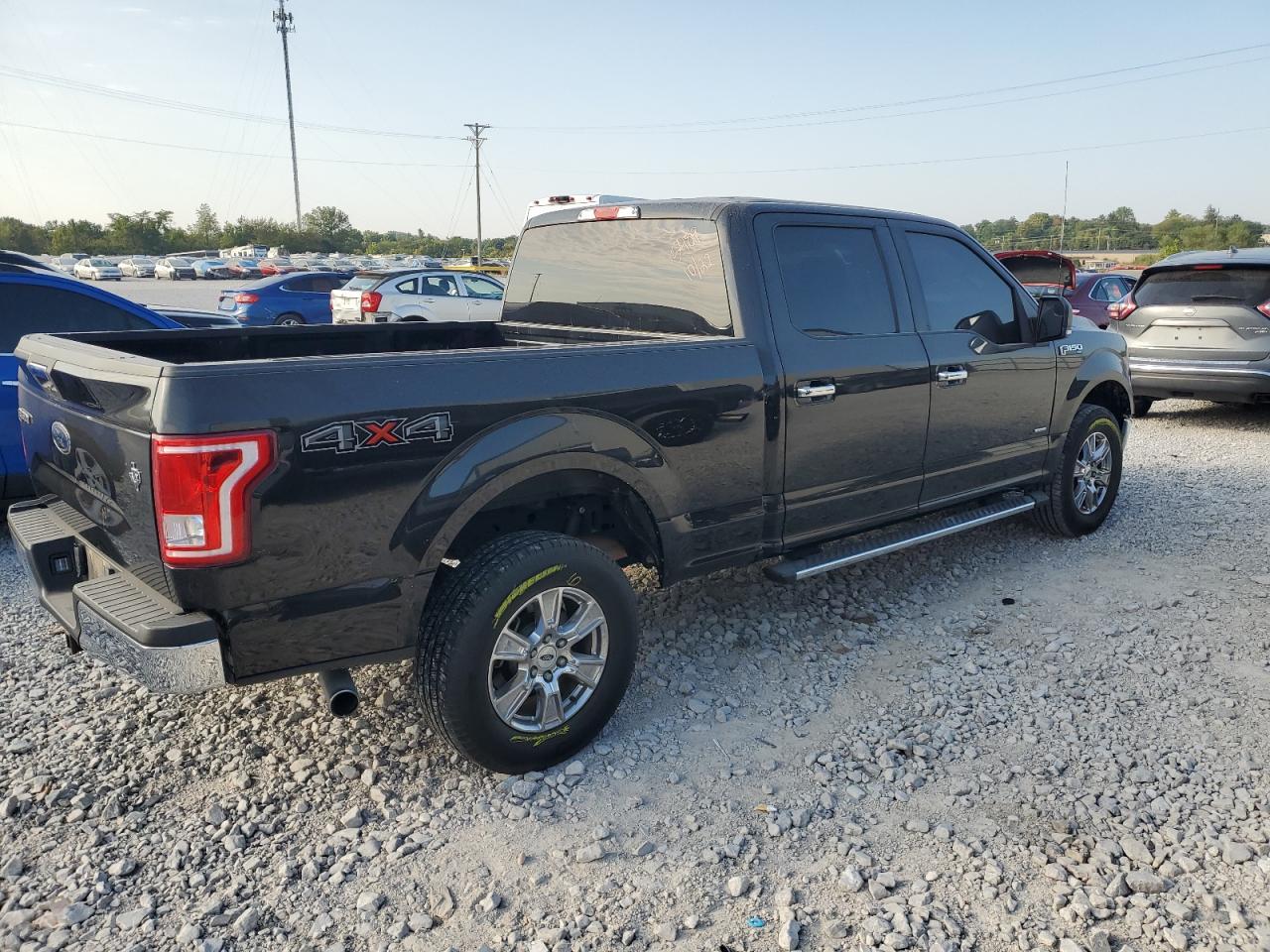 2015 Ford F150 Supercrew - Фото 3