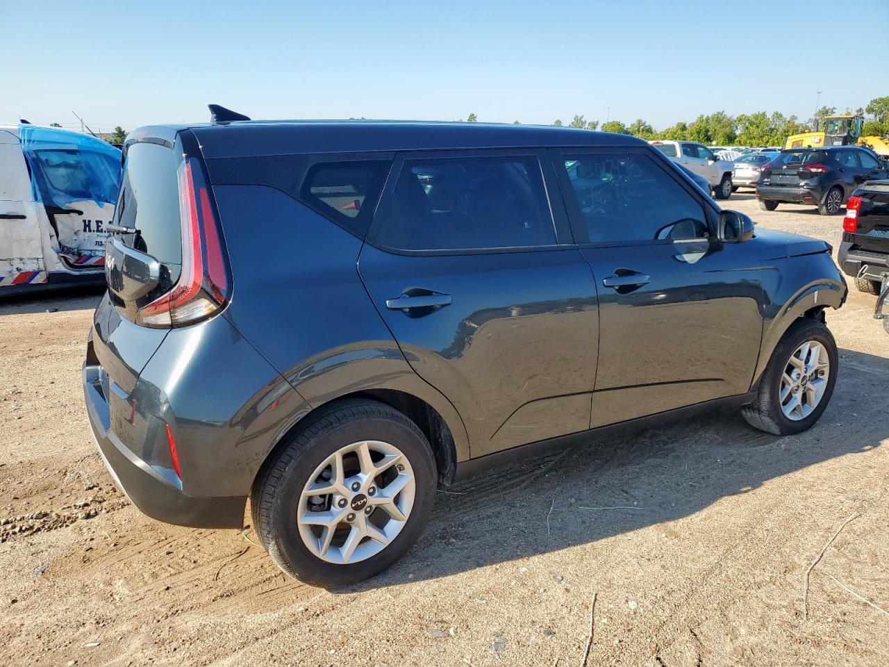 2025 Kia Soul Lx - Фото 3