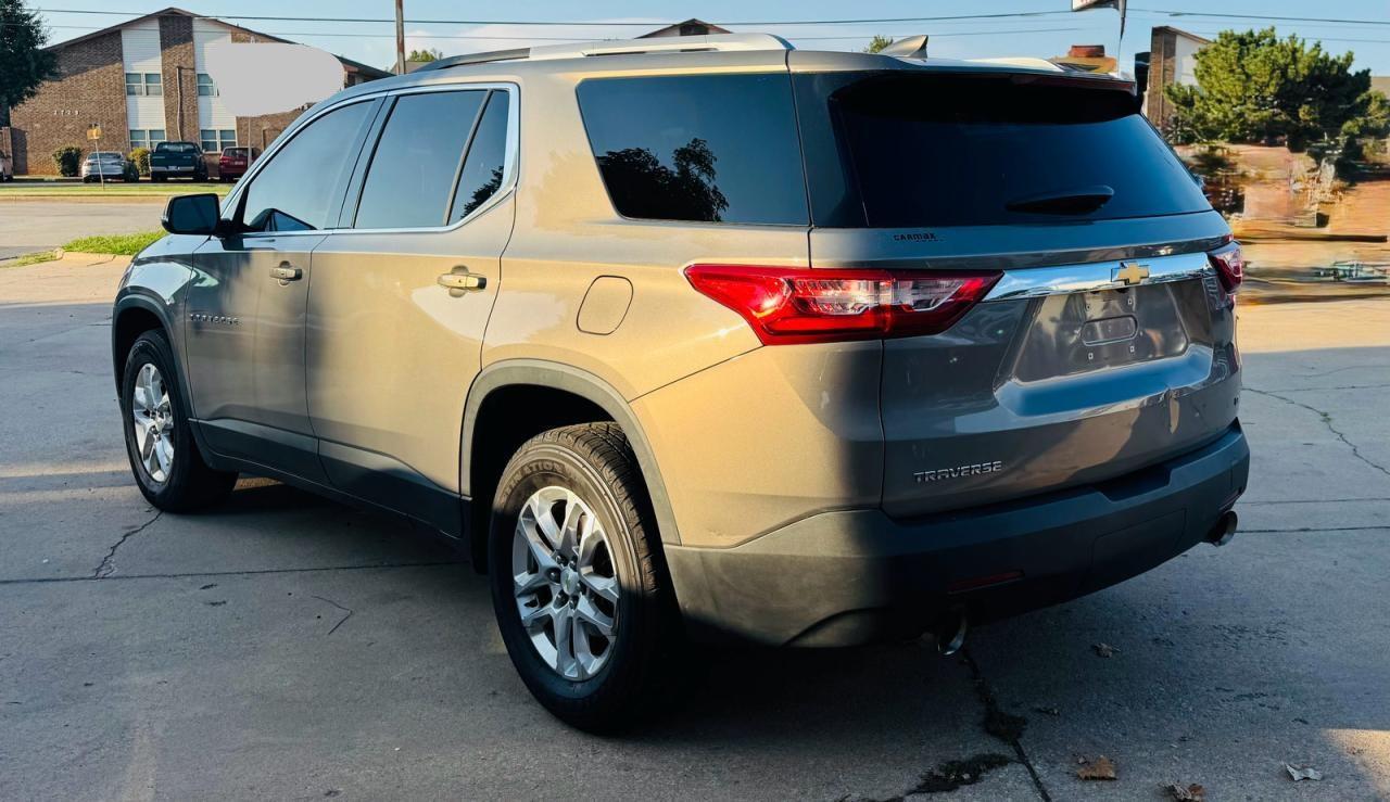 2018 Chevrolet Traverse Lt - Image 3