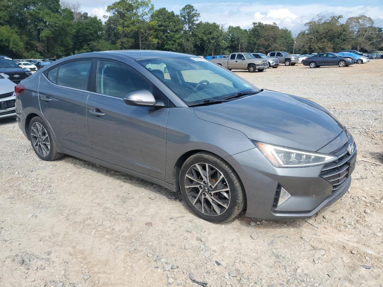 2019 Hyundai Elantra Sel - Фото 4