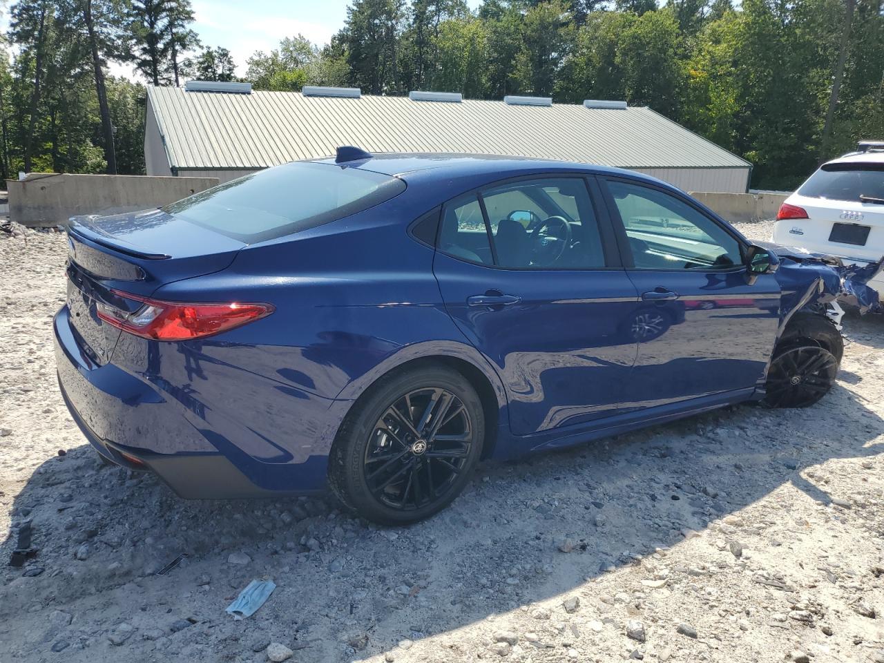 2025 Toyota Camry Xse - Image 3