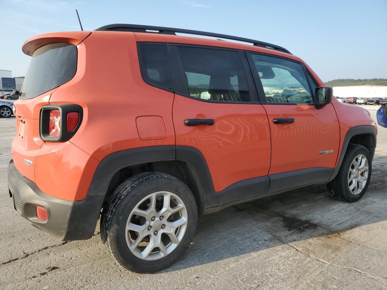 2018 Jeep Renegade Latitude - Фото 3