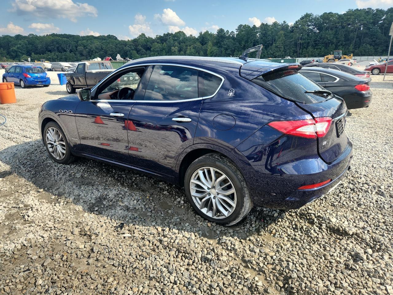 2019 Maserati Levante Luxury - Image 2