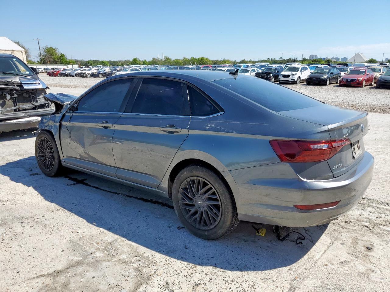 2020 Volkswagen Jetta S - Фото 2