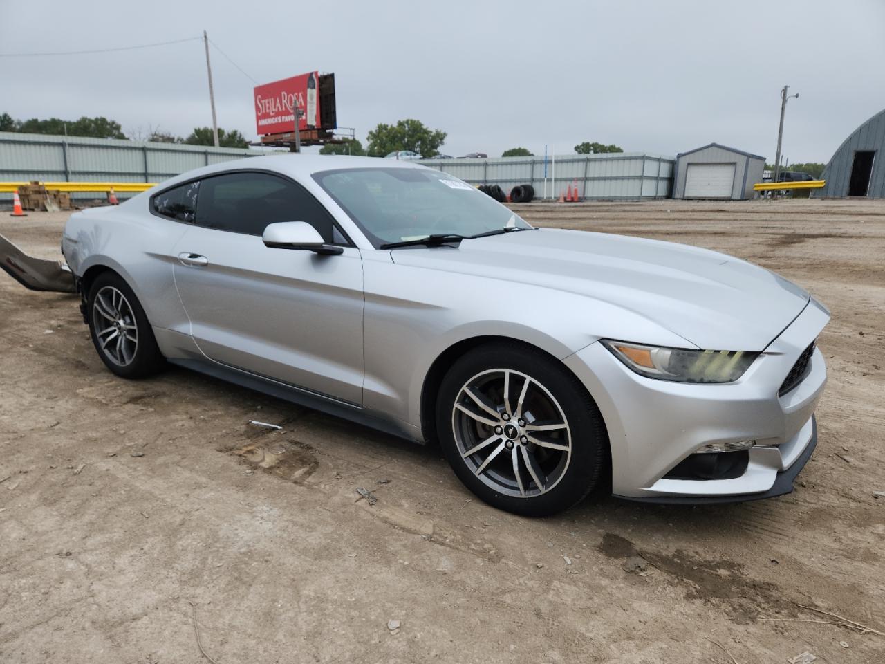 2015 Ford Mustang - Image 4