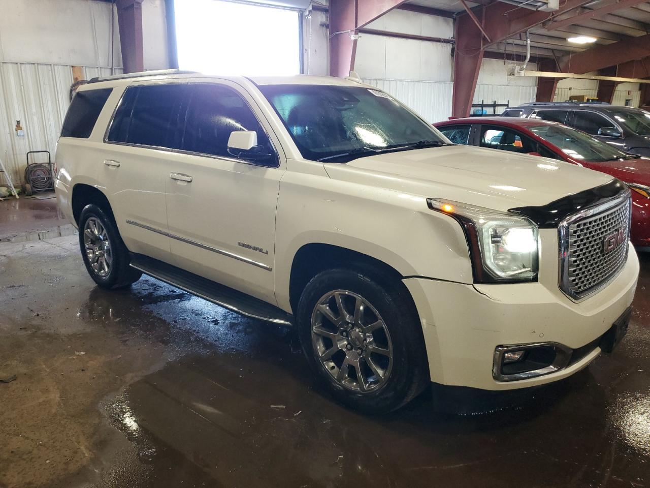 2015 GMC Yukon Denali - Фото 4