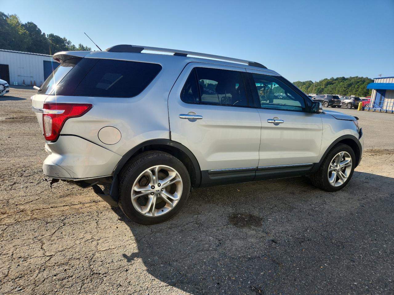 2014 Ford Explorer Limited - Image 3