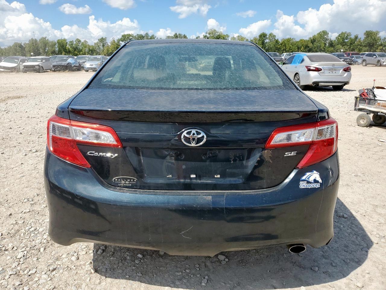 2014 Toyota Camry L - Image 6