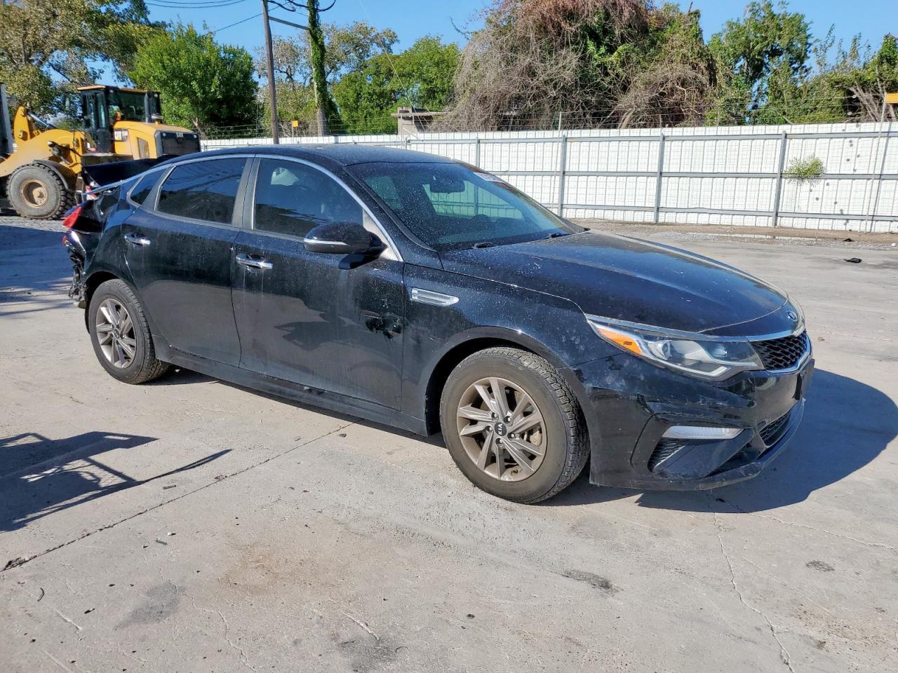 2020 Kia Optima Lx - Image 4