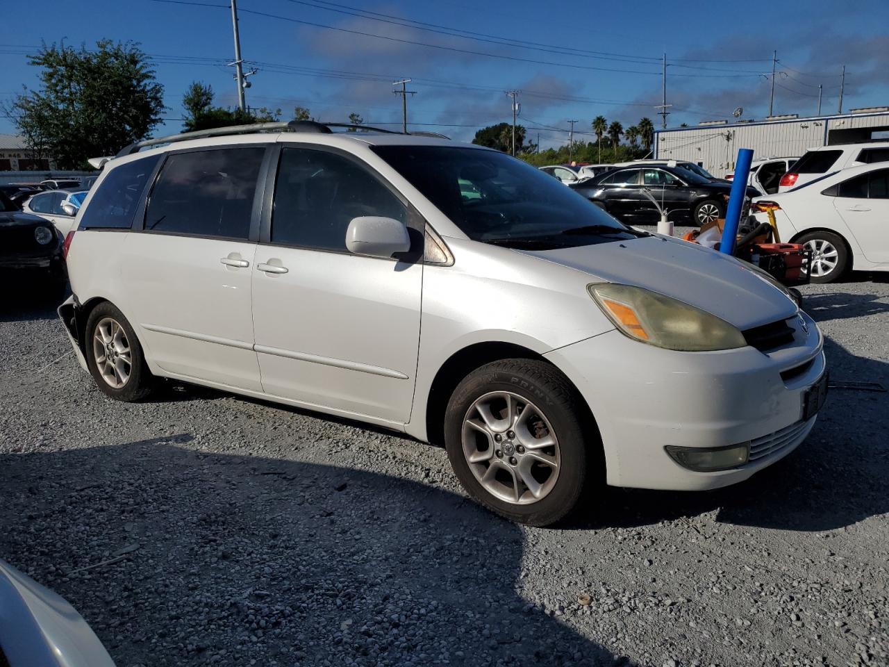 2005 Toyota Sienna Xle - Image 4