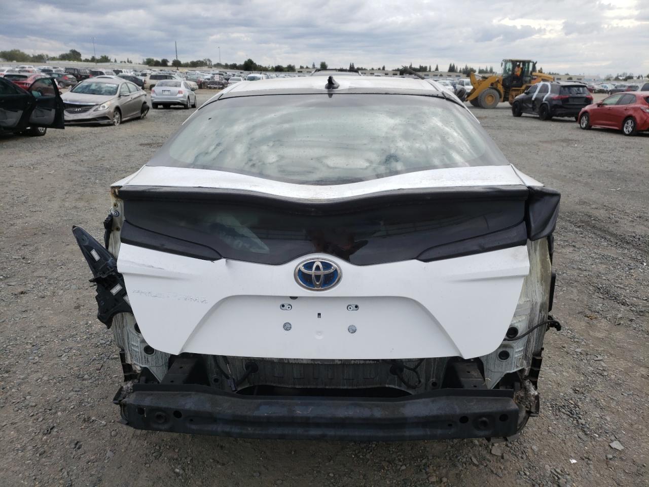 2017 Toyota Prius Prime - Фото 6