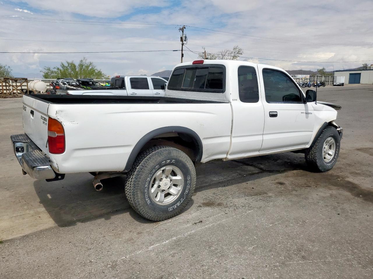 2000 Toyota Tacoma Xtracab - Фото 3