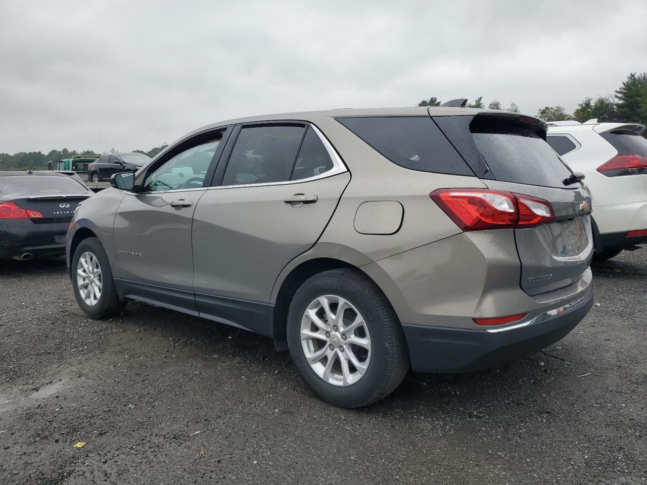 2018 Chevrolet Equinox Lt - Image 2