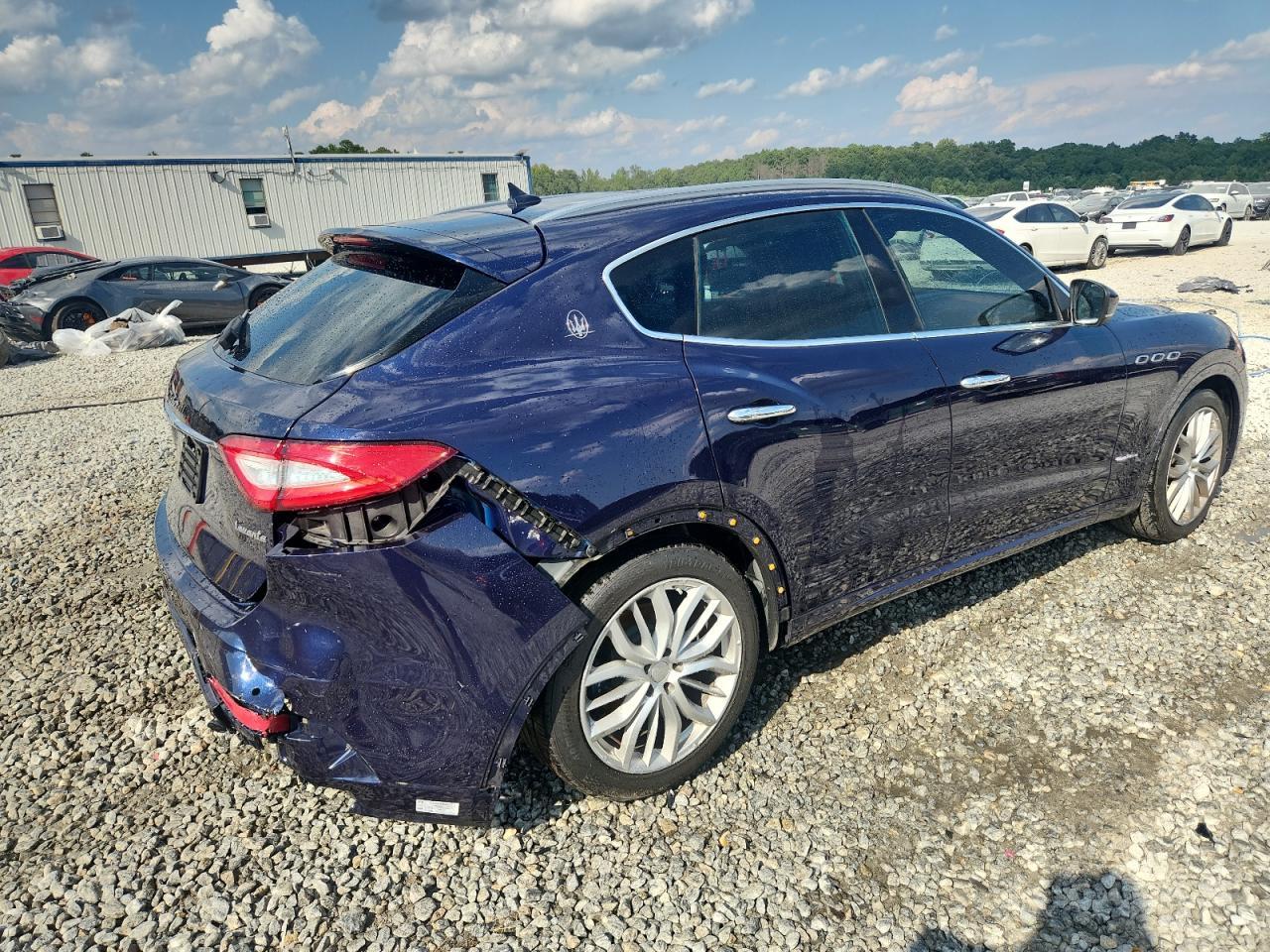 2019 Maserati Levante Luxury - Image 3