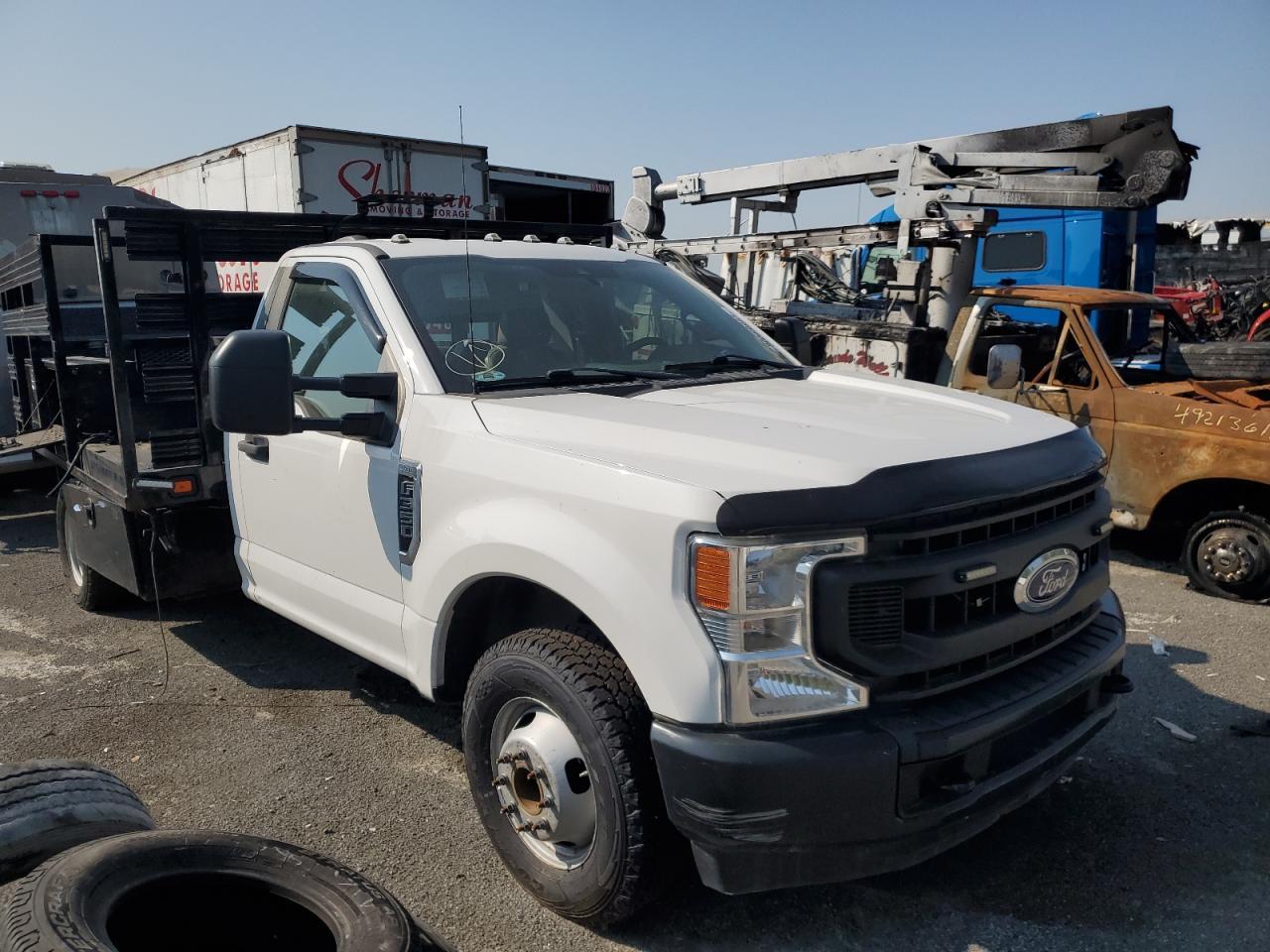 2020 Ford F350 Super - Delivery Truck - Фото 4