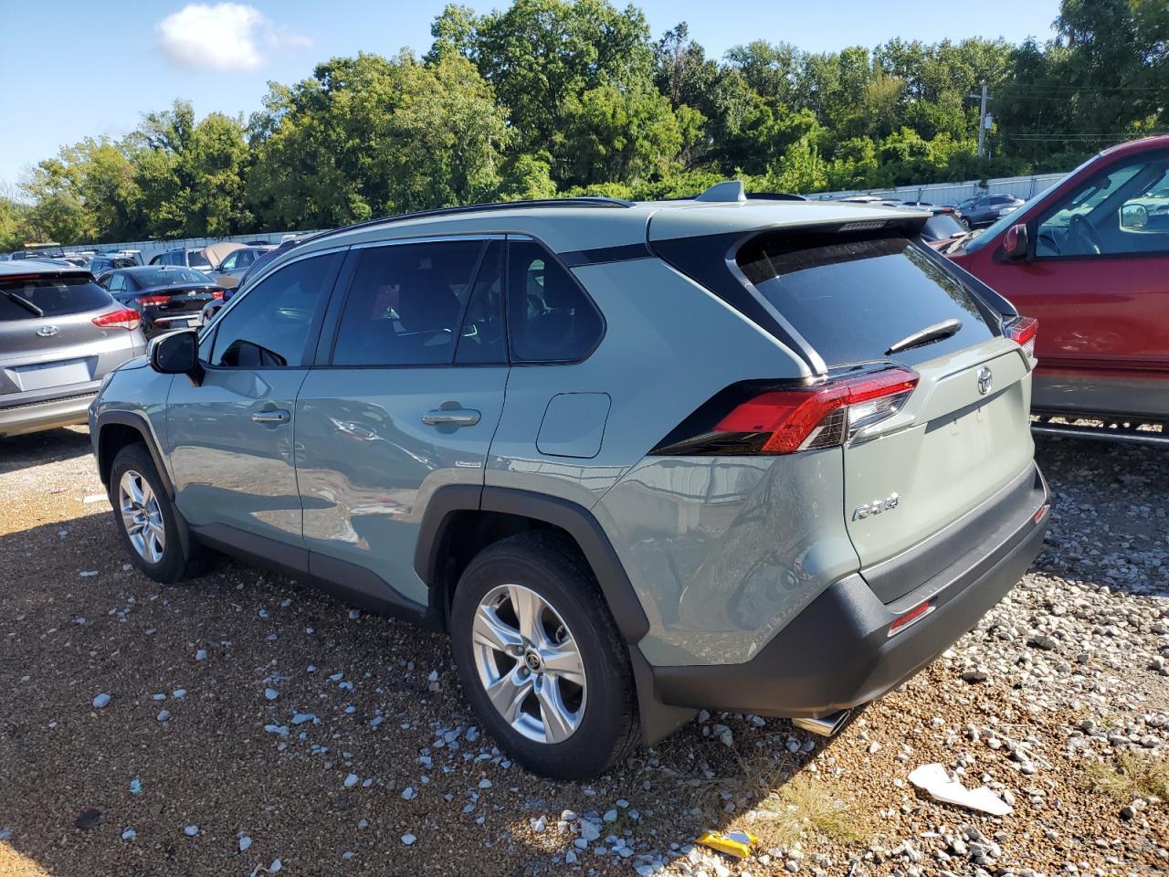 2021 Toyota Rav4 Xle - Image 2