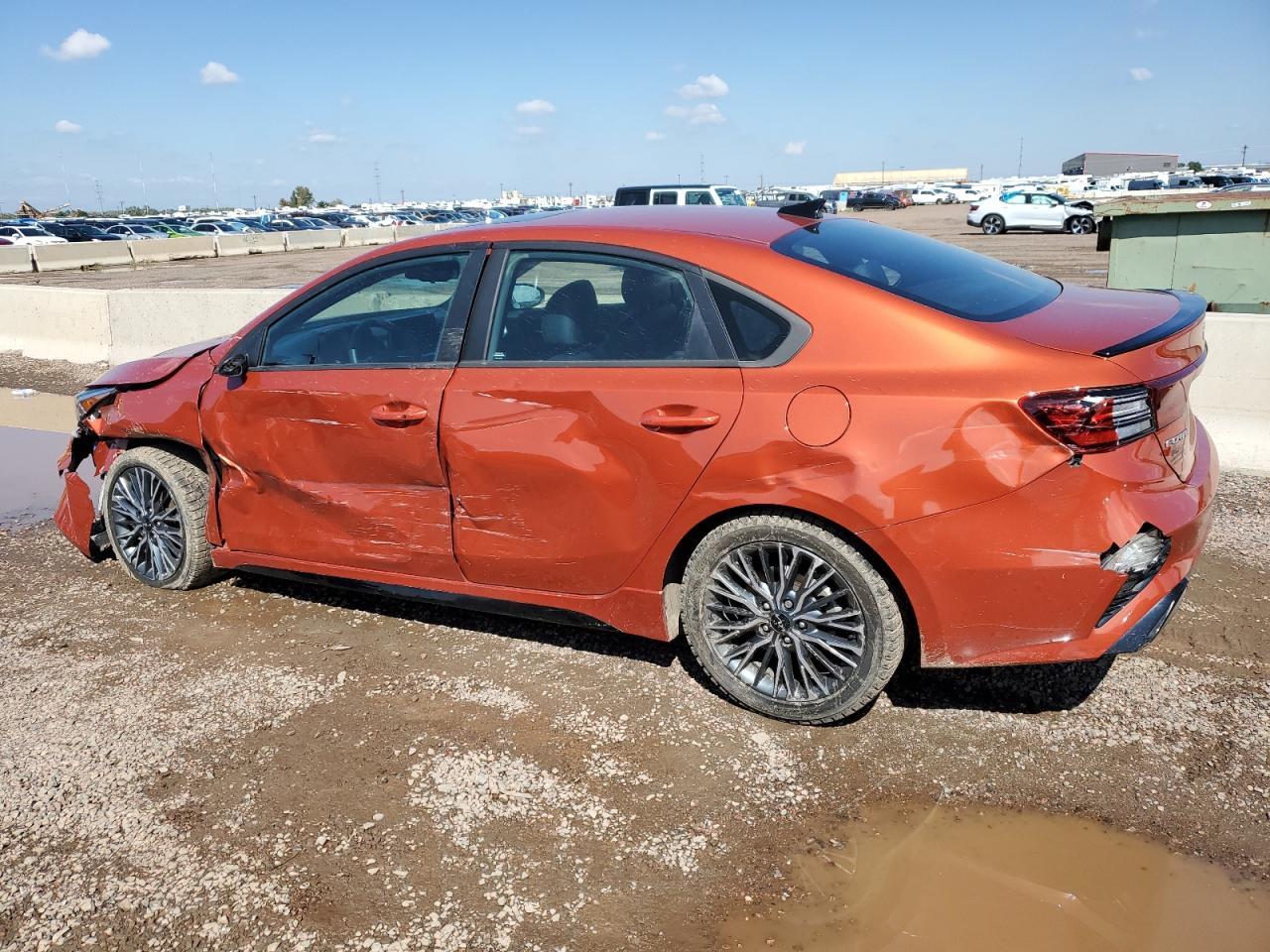 2023 Kia Forte Gt Line - Фото 2
