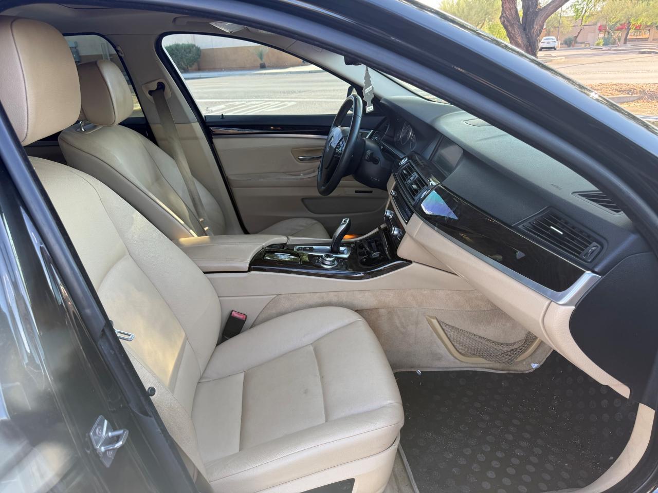 2011 BMW 528 I - Фото 5
