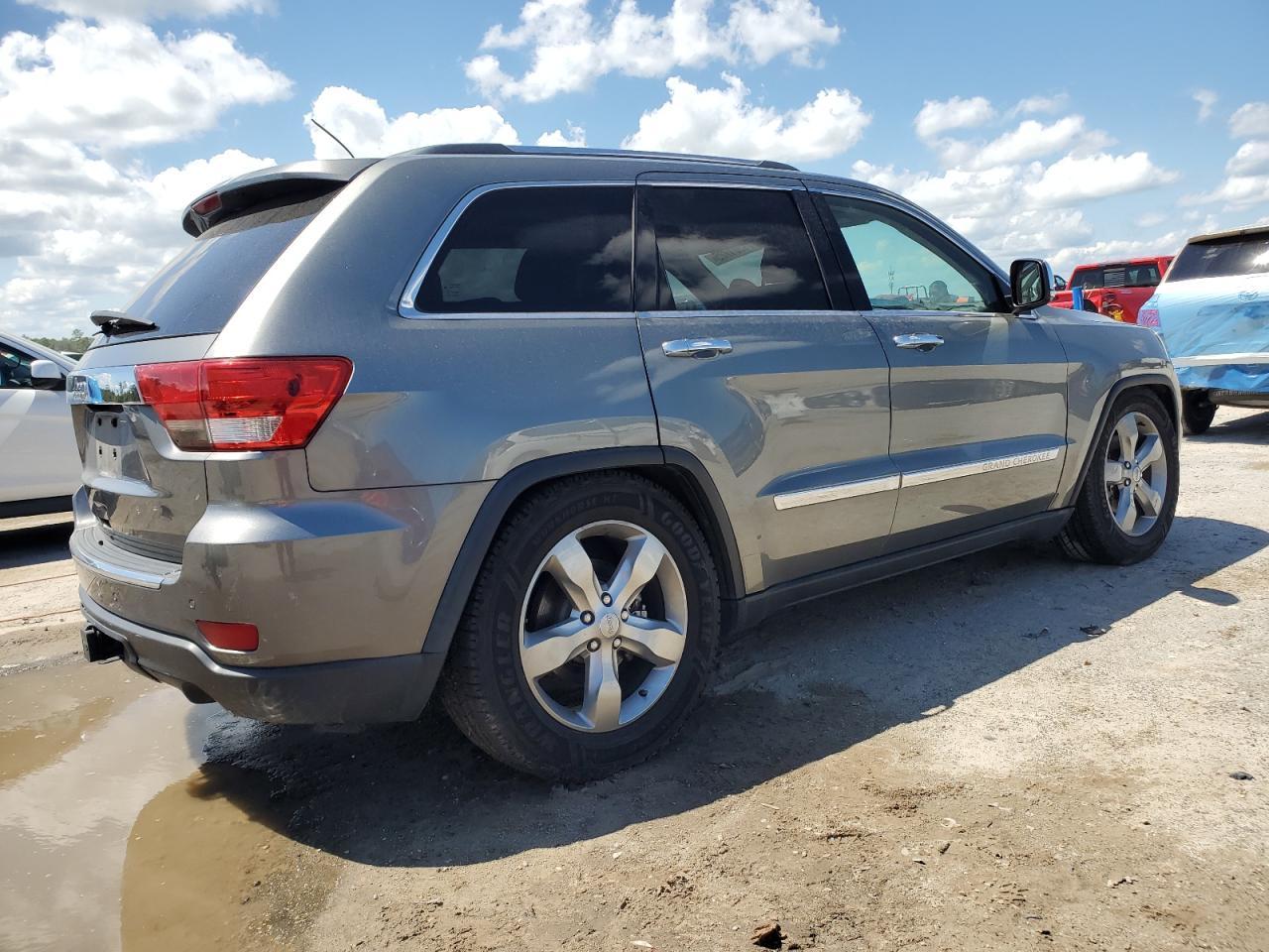 2013 Jeep Grand Cherokee Overland - Фото 3