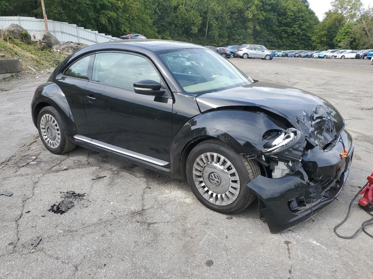 2014 Volkswagen Beetle - Фото 4