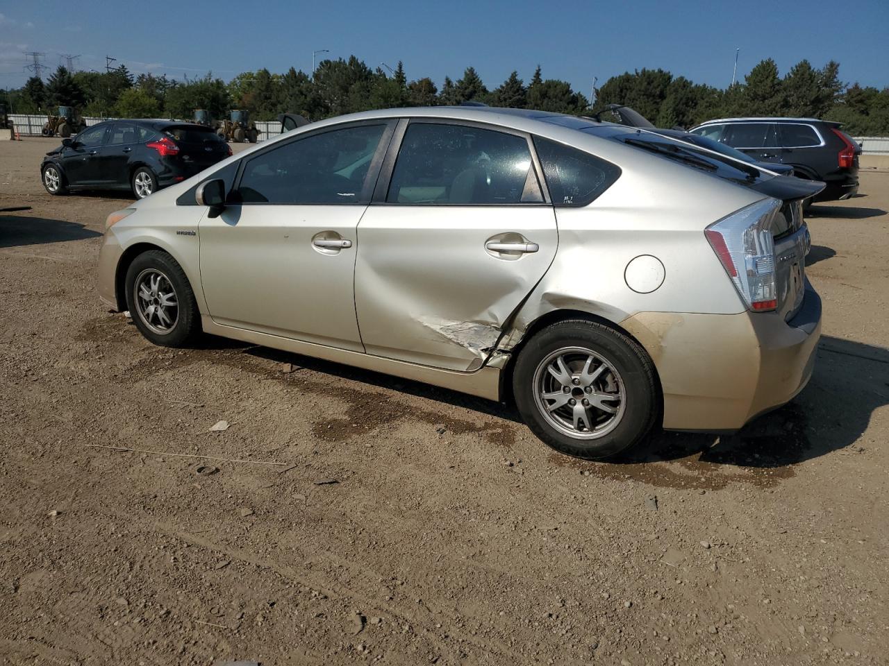 2010 Toyota Prius - Image 2
