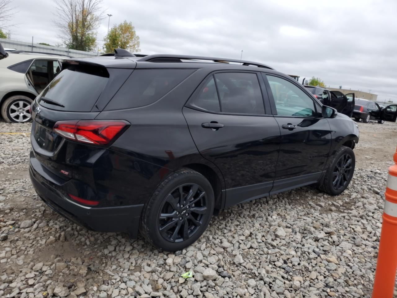 2022 Chevrolet Equinox Rs - Image 3