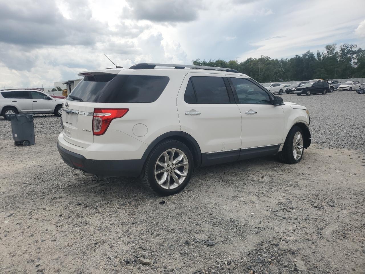 2013 Ford Explorer Xlt - Фото 3