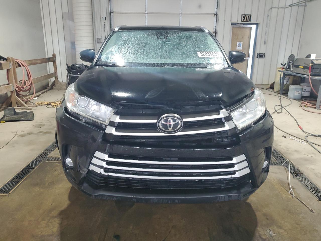 2019 Toyota Highlander Se - Image 5