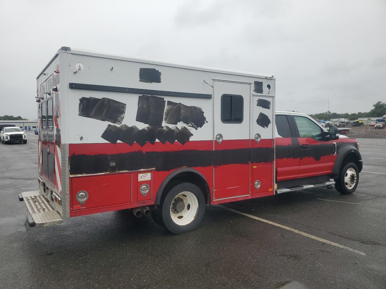 2017 Ford F550 Super Duty - Фото 3