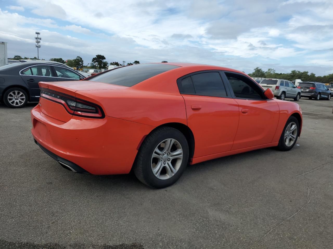 2020 Dodge Charger Sxt - Фото 3