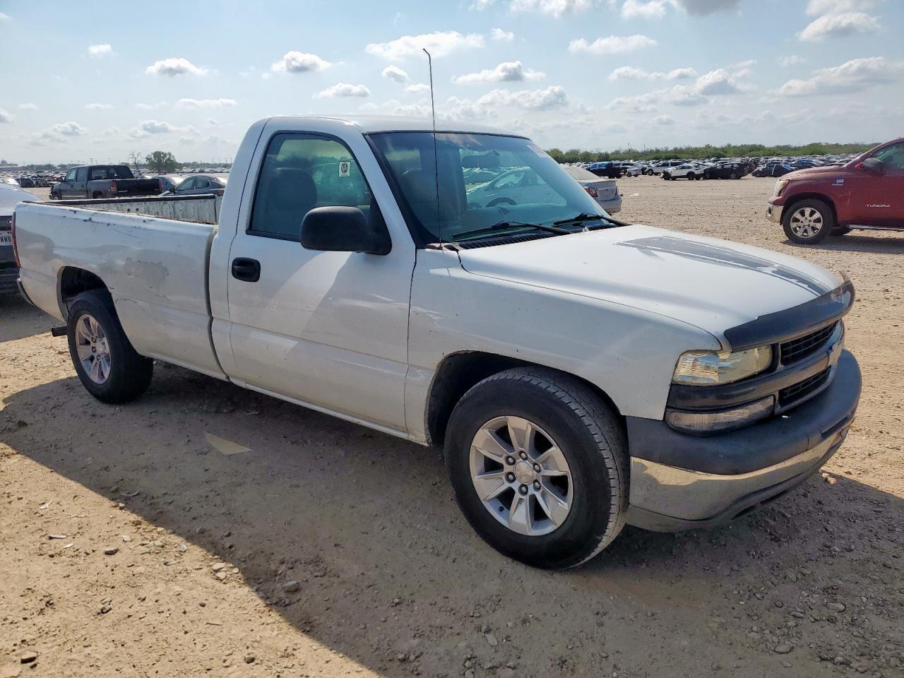 2002 Chevrolet Silverado C1500 - Фото 4