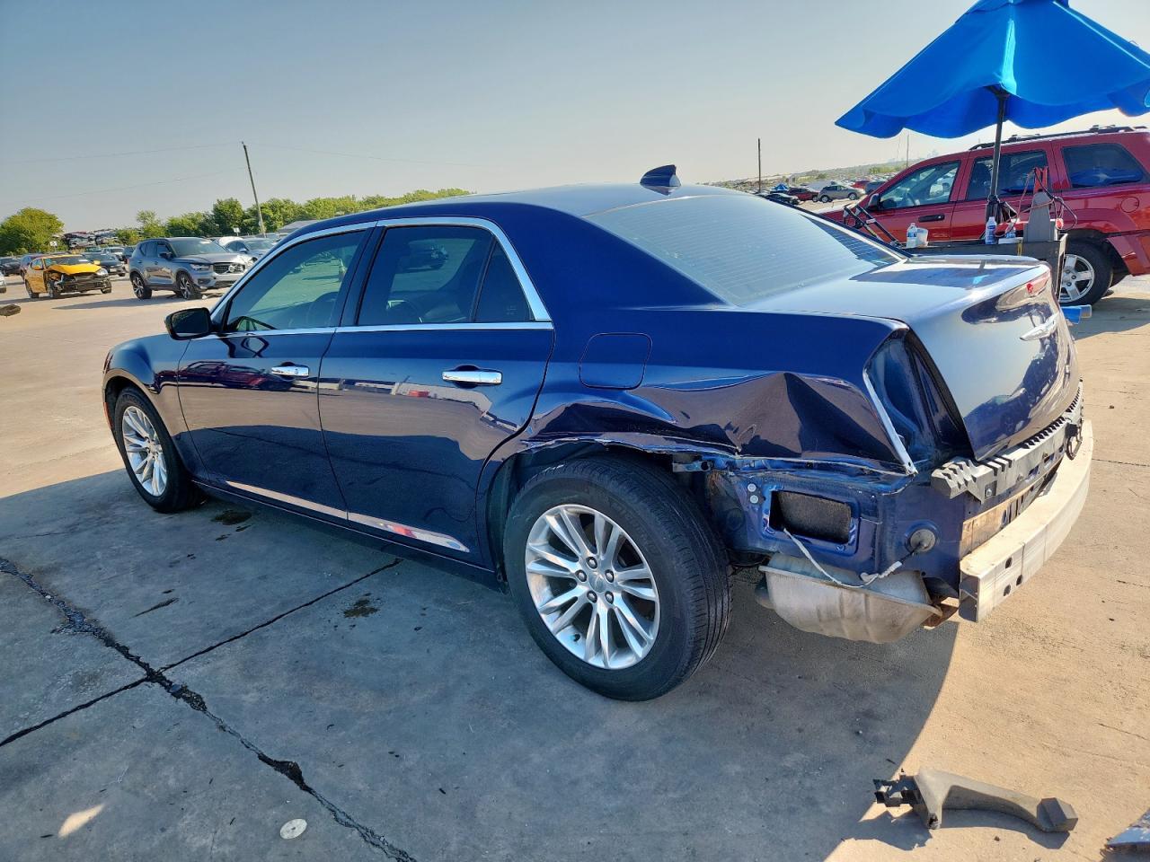 2017 Chrysler 300C - Фото 2