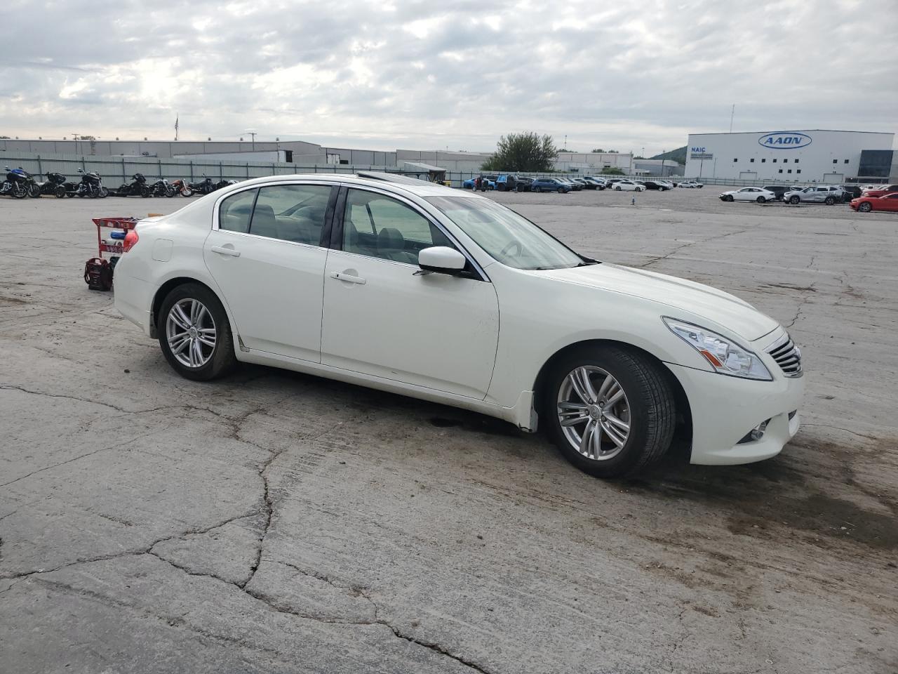 2013 Infiniti G37 Base - Image 4