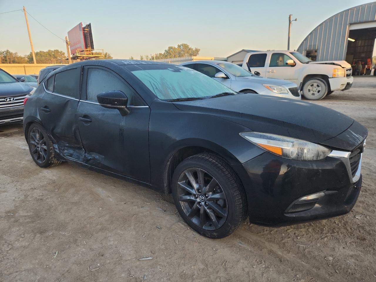 2018 Mazda 3 Touring - Фото 4