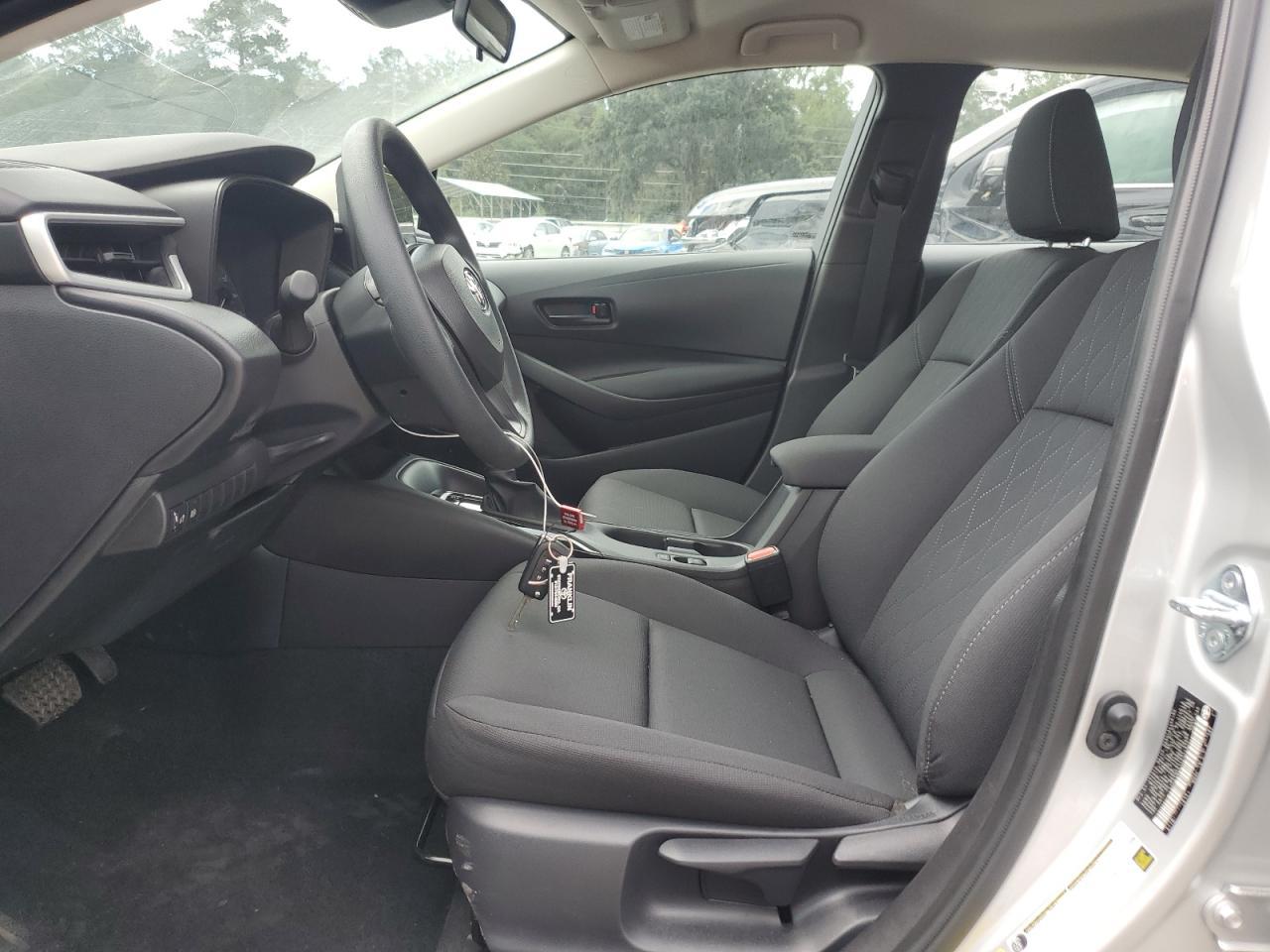 2025 Toyota Corolla Le - Фото 7