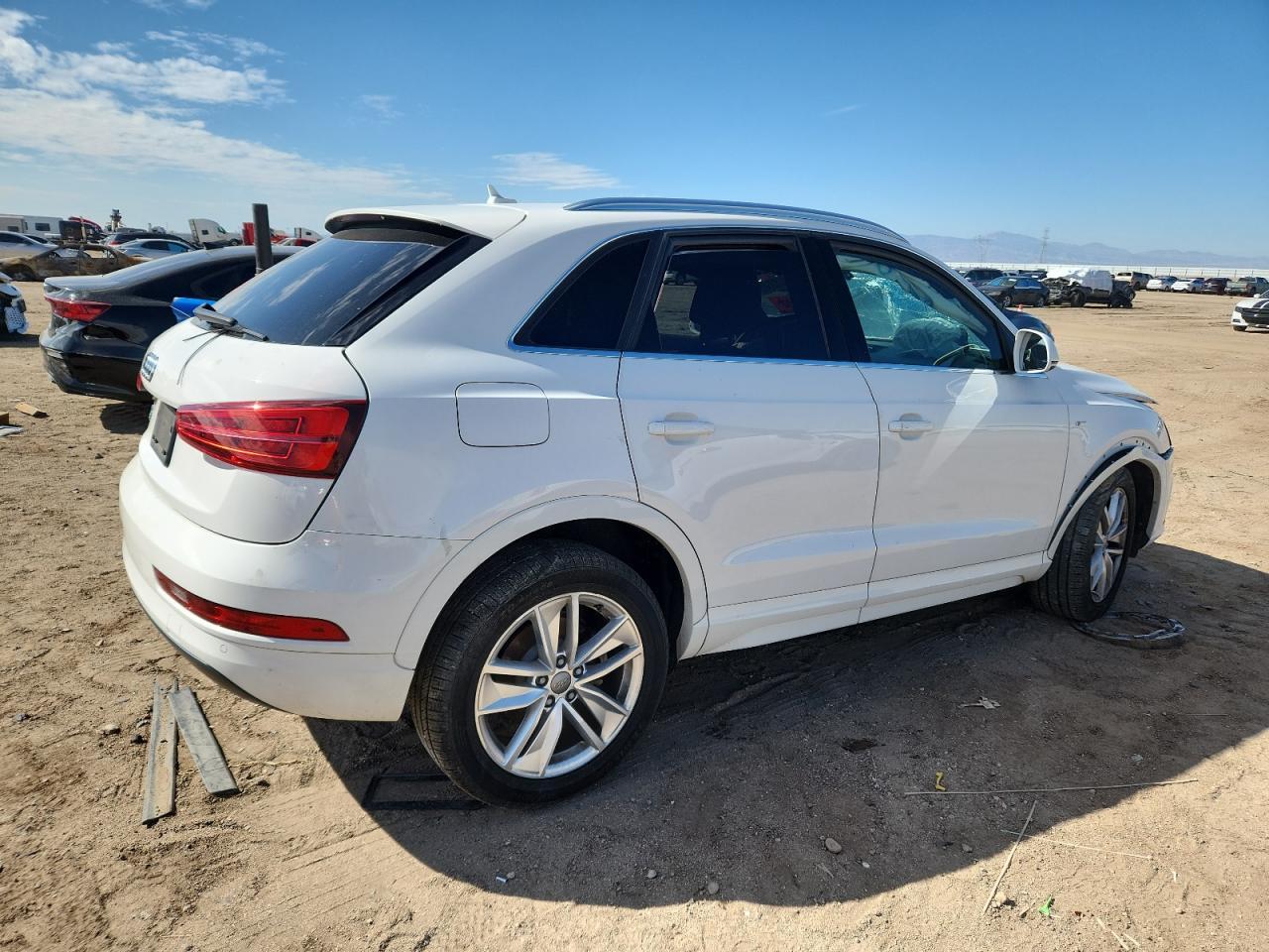 2018 Audi Q3 Premium Plus - Фото 3