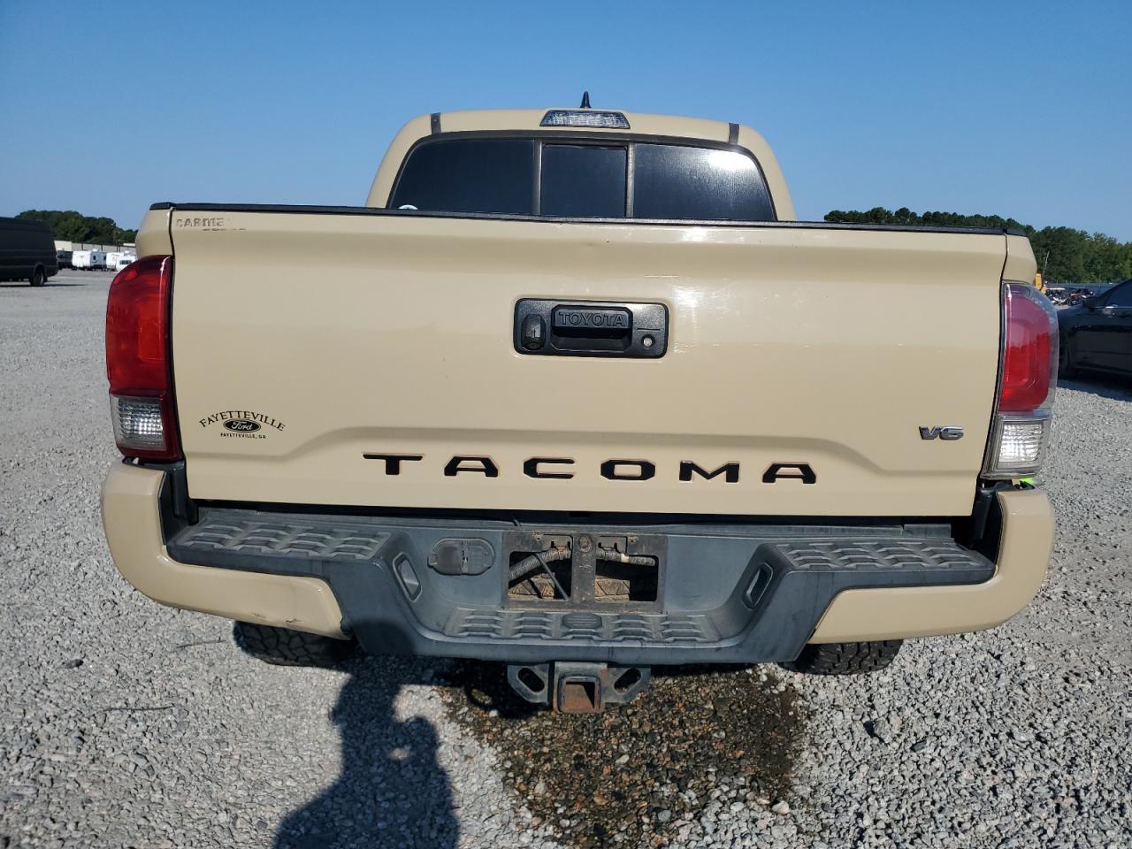 2016 Toyota Tacoma Double Cab - Image 6
