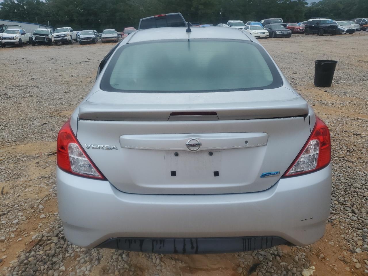 2016 Nissan Versa S - Image 6