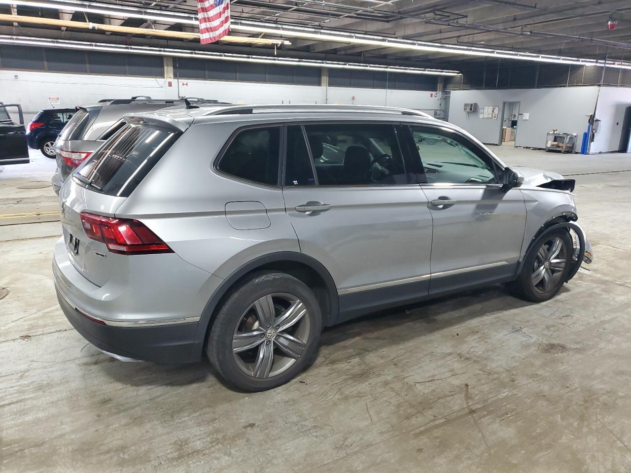 2020 Volkswagen Tiguan Se - Фото 3