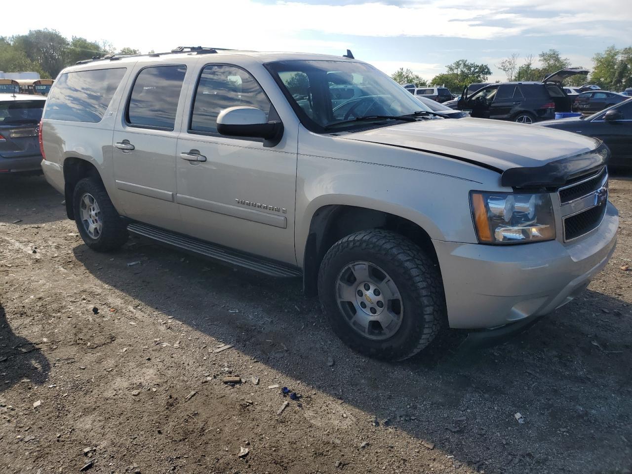2007 Chevrolet Suburban K1500 - Image 4