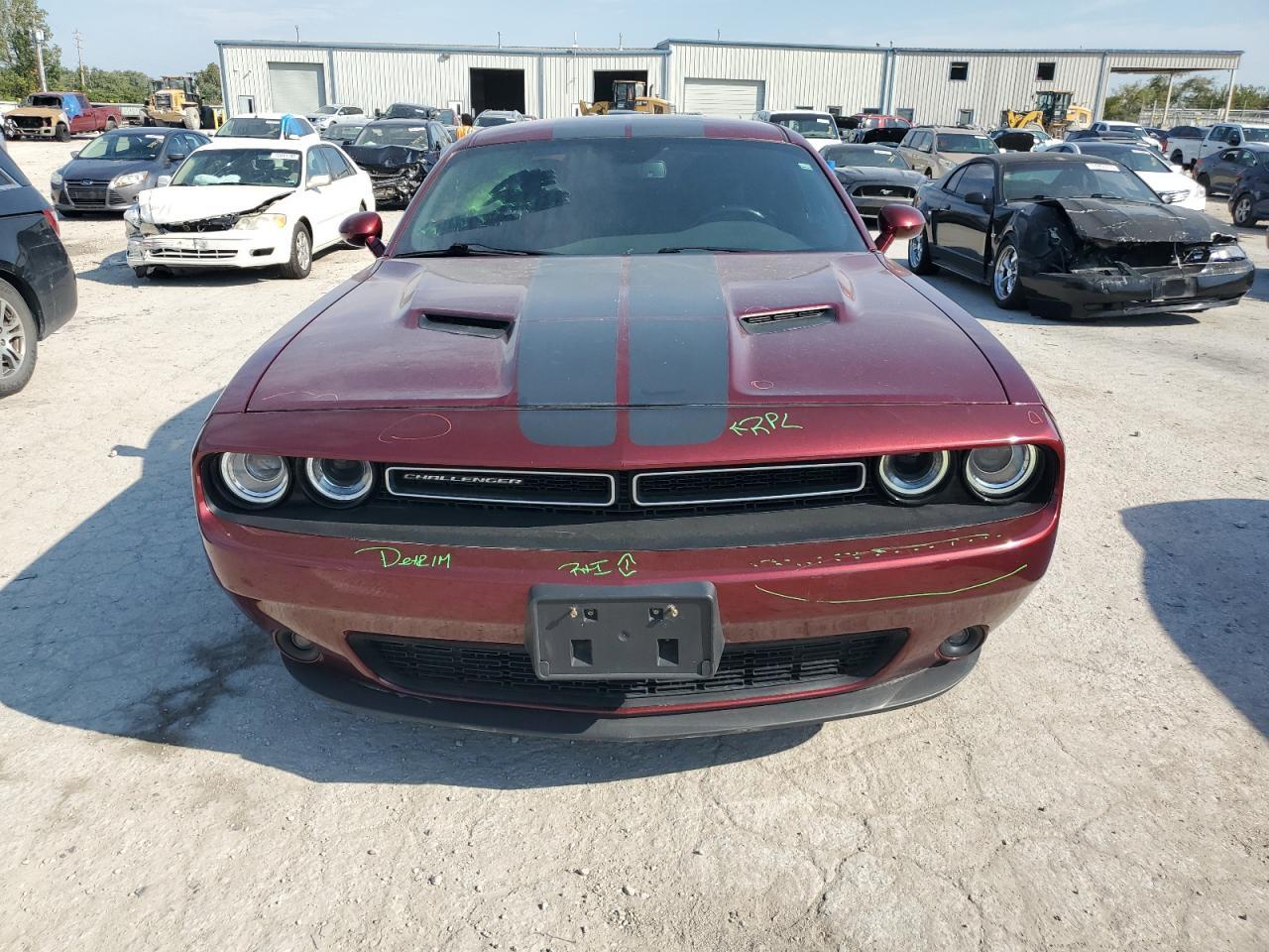 2021 Dodge Challenger Sxt - Фото 5