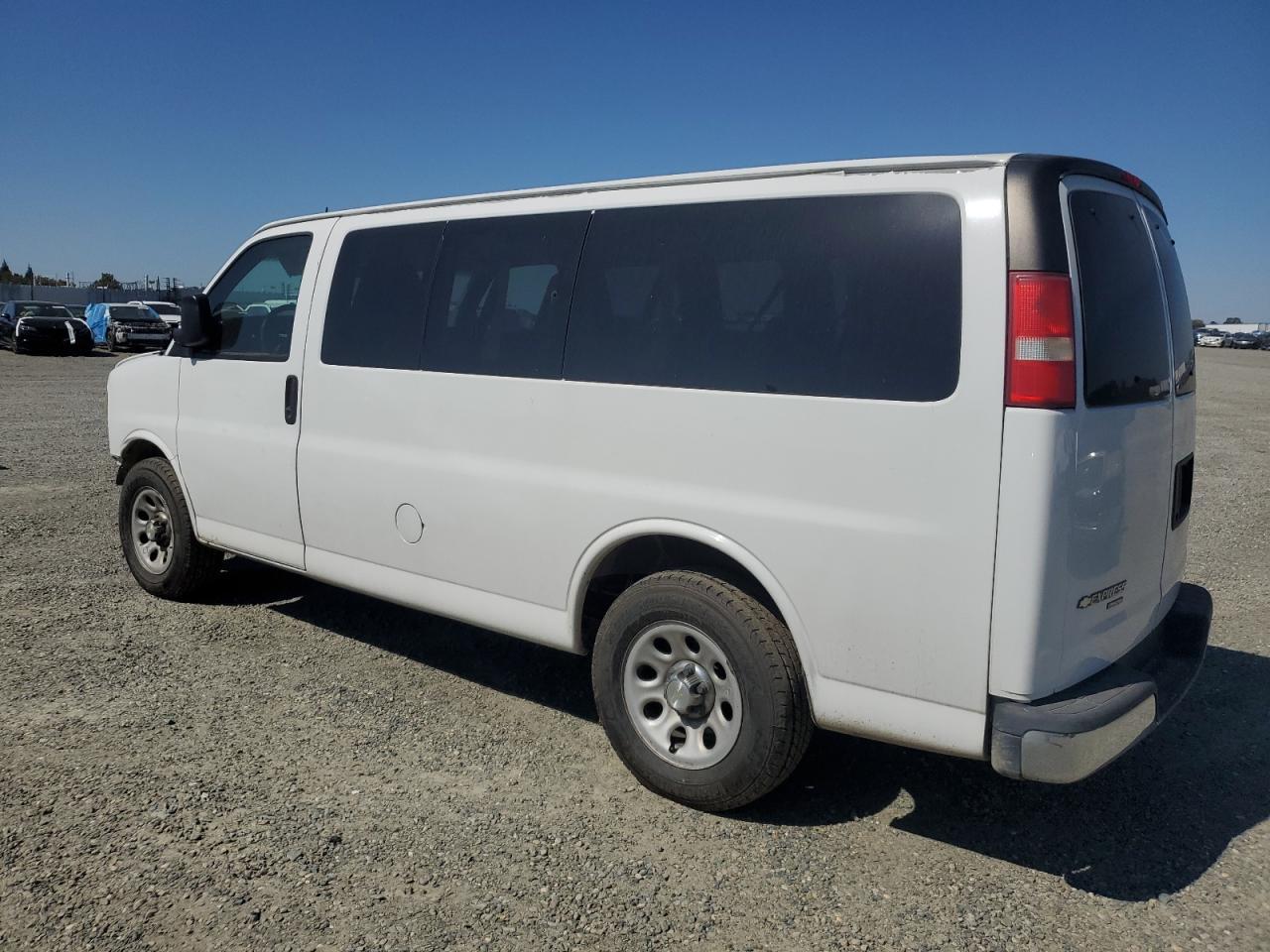 2014 Chevrolet Express G1500 Lt - Image 2
