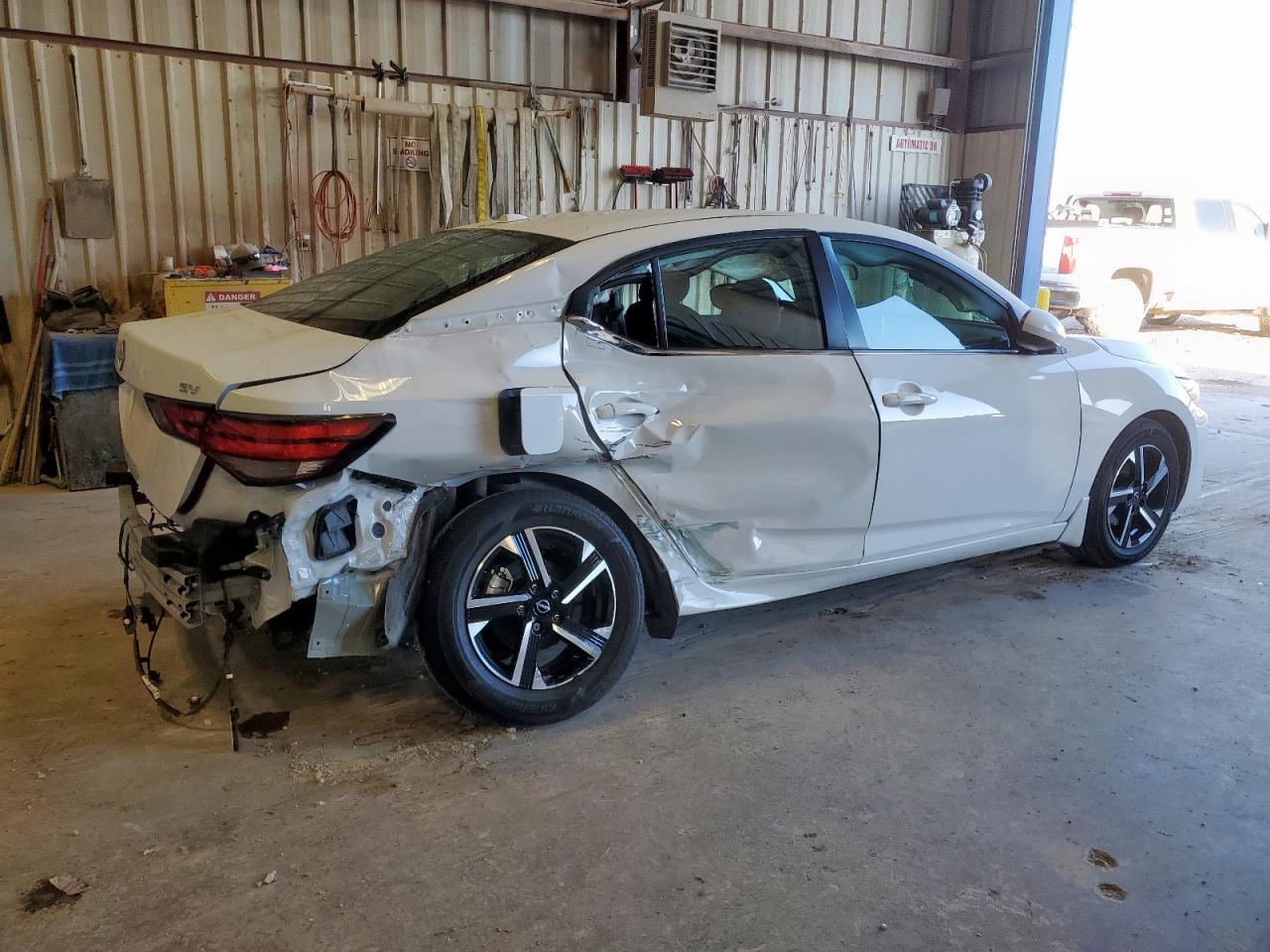 2024 Nissan Sentra Sv - Image 3