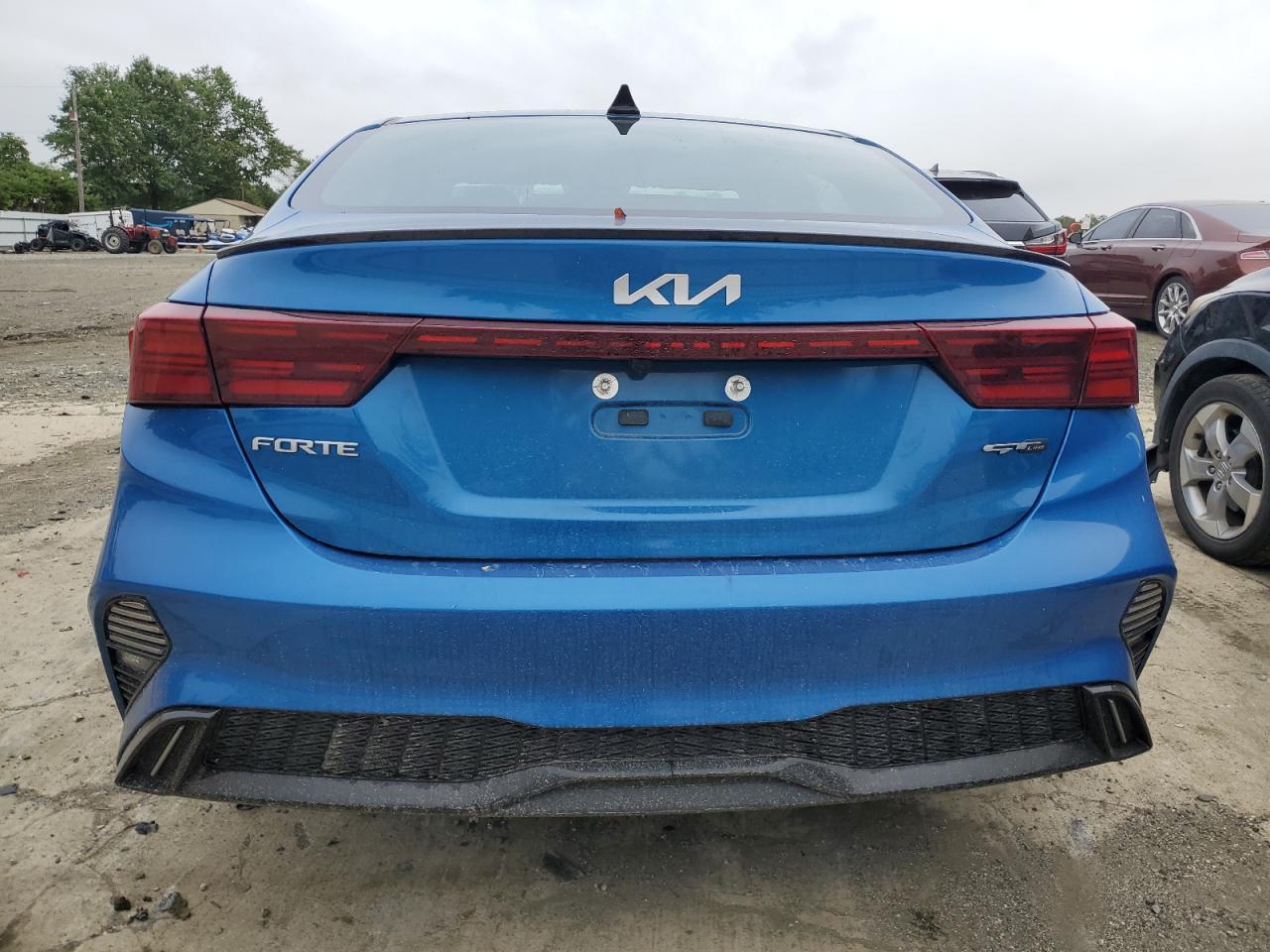2023 Kia Forte Gt Line - Image 6