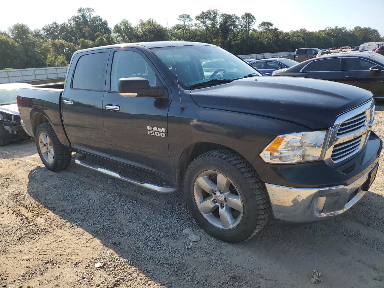2018 Ram 1500 Slt - Image 4