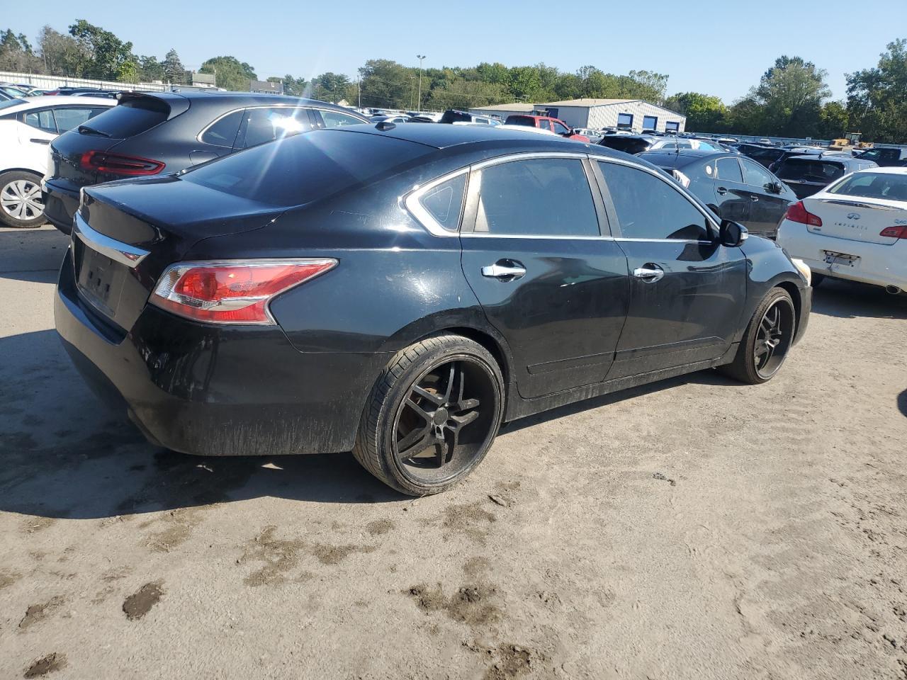 2015 Nissan Altima 2.5 - Фото 3