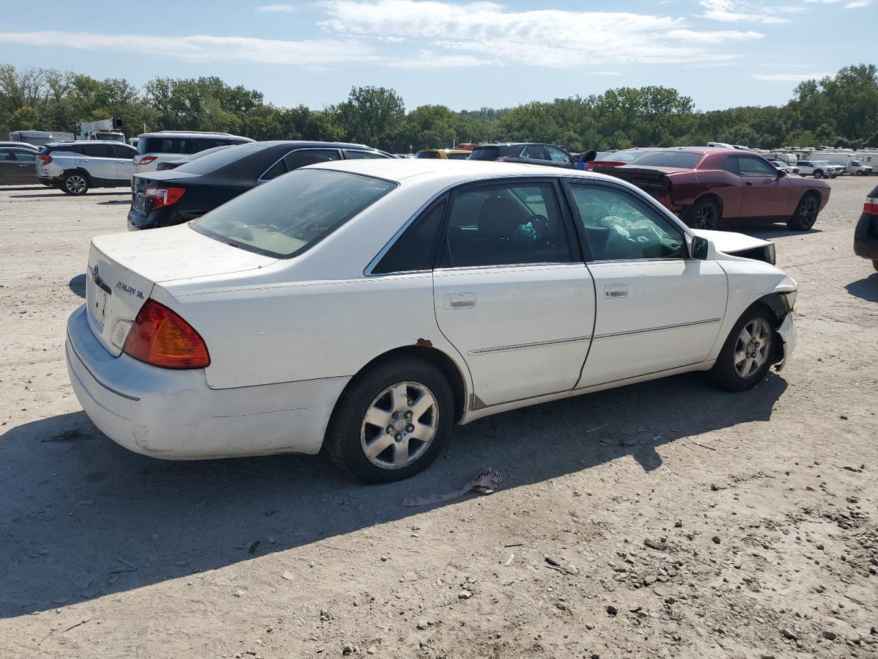 2000 Toyota Avalon Xl - Фото 3