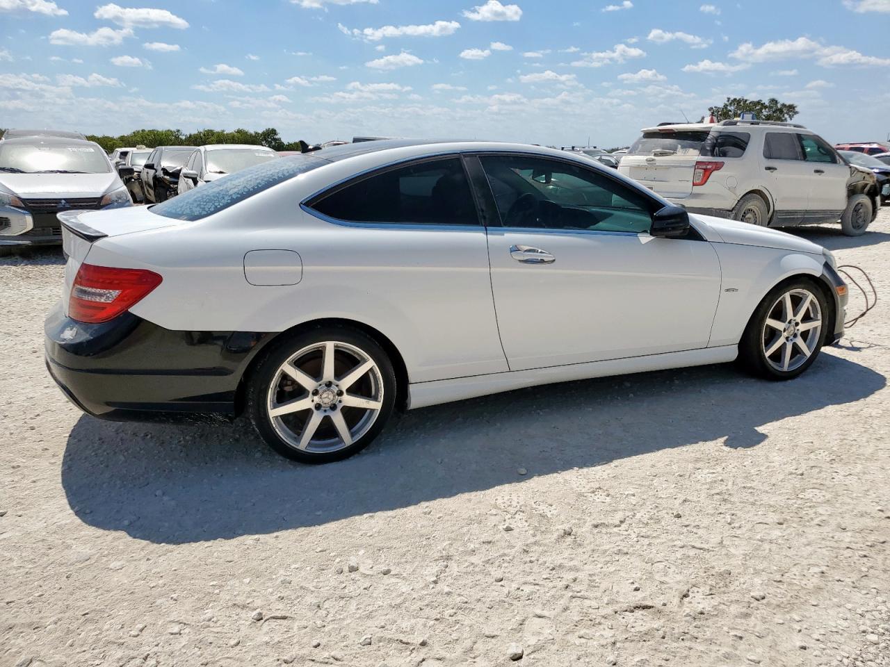 2013 Mercedes-Benz C 250 - Фото 3