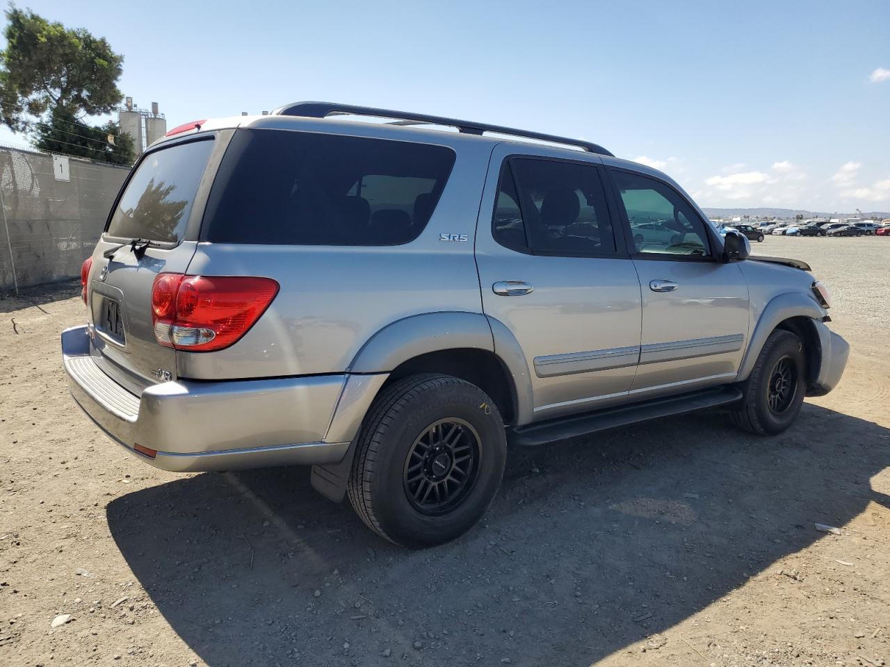 2005 Toyota Sequoia Sr5 - Фото 3